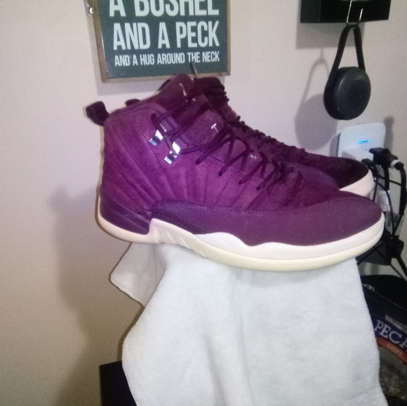 JORDANS  RETRO 12S - Picture 2 of 7